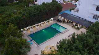 Hotel Sorrente - Golem - 9