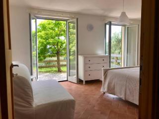 Saint Roch - camera privata con bagno - vista su giardino - colazione - Ponzano Superiore - 0