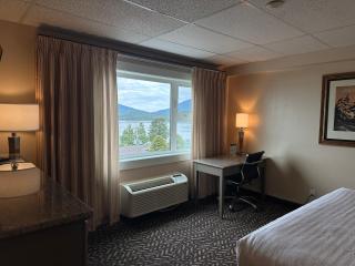 Prestige Oceanview Hotel Prince Rupert - 9