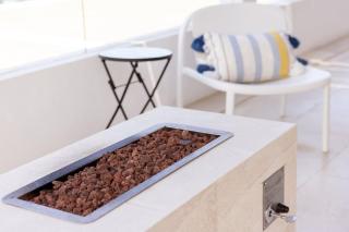 Stunning Beachfront Residence with Resort Perks - 4