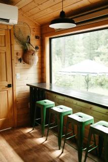 The Fish Haus A Montana Tiny Cabin Forest Retreat - Lakeside - 6