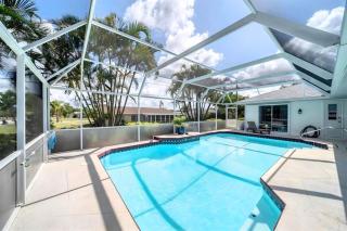 3-Bedroom Private Pool - 1