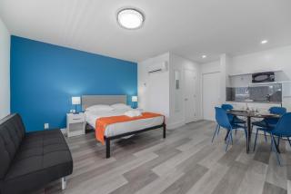 Ocean view Balcony with Pool & Parking -M42 - Hollywood - 0
