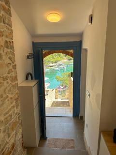 Apartment By the Sea - Milna - 2