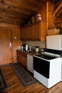 Cute And Comfy Cabin - 2