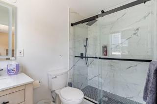 Charming 3BR Condo Near Ventnor Beach - 1