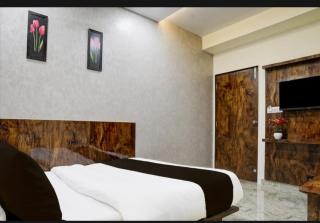 Hotel Shubham Inn Thaltej Ahmedabad - Ahmedabad - 5
