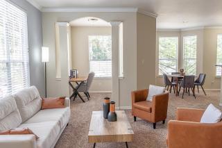 Serene Escape in the Pines - The Woodlands - 9