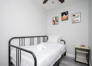 Renovated 2 Bedroom Condo Free Parking LM1405 - Atlanta - 6