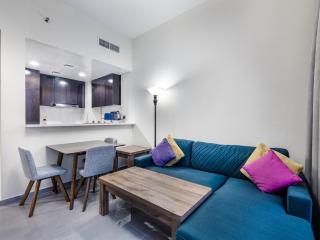 A-Living Stylish 1BR Apartment at Merano Tower near Burj khalifa & Dubai Mall - Dubai - 2