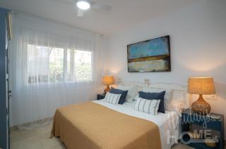Beachfront Elviria II,Sea views, lovely terrace and pool - 7