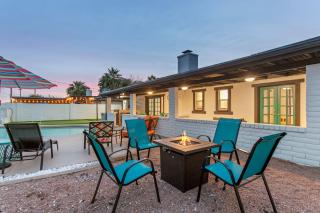 Old Town Oasis Wheated Pool, Hot Tub, & Fire Pit - Scottsdale - 7