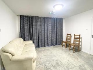 THE ROYAL BOUTIQUE HEATHROW LODGE by LONDON - 9