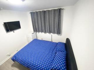 THE ROYAL BOUTIQUE HEATHROW LODGE by LONDON - 4