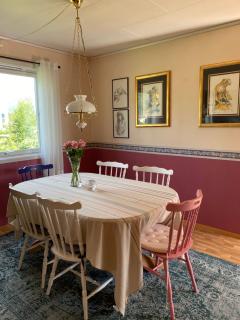 Sjarmerende hus i havgapet i Selje - 2
