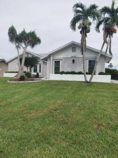 The Playful Pelican - Cape Coral - 0