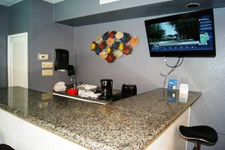 GV509 LUXURIOUS CONDO 3 min walk to beach, next Beach Park Isla Blanca - South Padre Island - 1