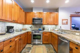 Big Horn Lodge 501 by East West Hospitality - 6
