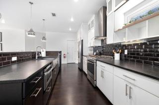 Hilltop Haven-5 Min to DT & UofA-Modern - Fayetteville - 1