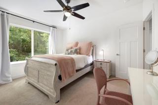 Hilltop Haven-5 Min to DT & UofA-Modern - Fayetteville - 6