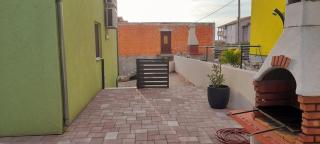Spacious apartment with garage and private yard, Drage - 5