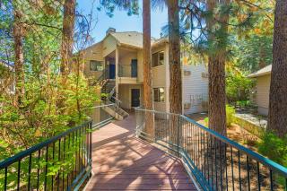 Alpine Studio at Mount Bachelor Village Resort with Pool and Hot Tub - Bend - 5