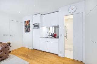 Appartement Cosy au cœur du Triangle d Or avec Climatisation - Parijs - 8