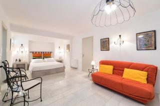 Crystal Blue 4BR with infinity pool by JJ Hospitality - Kampos Paros - 2