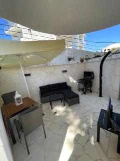 Seaesta holiday- Modern studio - Trogir - 0