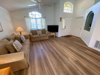 Golf Course Views South Facing Pool Villa - 8