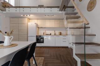 Hill Garden Terrace - 1