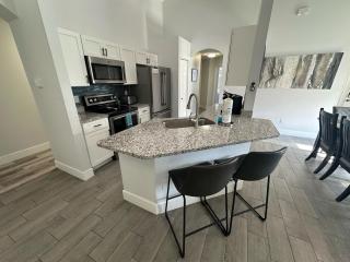 Updated Pool Villa Southern Dunes - Haines City - 2