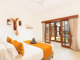 Brand New Central Canggu Private Villa - Canggu - 1