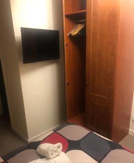 Private comfortable bedroom with ensuite - Dublino - 5