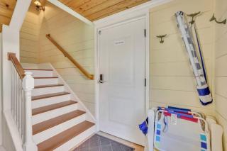 Blue Pearl Beach House Steps from Beach Access - Tybee Island - 1