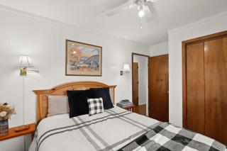 301 Pinnacle Inn Rd 2315 by Carolina Stays - 3