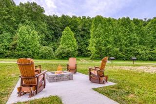 Painted Sky, Pickleball Court, Creek, WIFI, Mountain Views, Starting at 79" - Cosby - 5