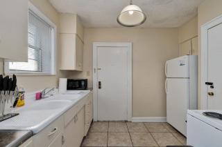 Cozy modest apartment sleeps 6 - Anniston - 4