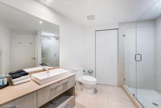 Lyfe Resort Stunning 2 BDR Modern On the Ocean - Hollywood - 1