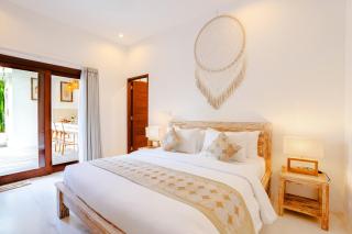 Villa Michelia - Munggu - 4