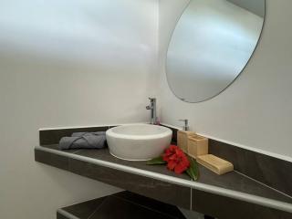 NEW - Rangiroa Studio- Wifi,A-C - Te Auae - 6