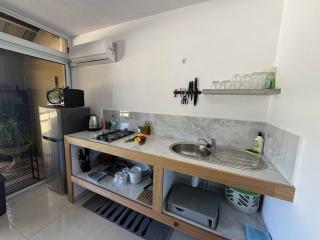 NEW - Rangiroa Studio- Wifi,A-C - Te Auae - 2
