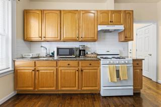 The Commuter Dream Apartment close to NYC - Newark - 1