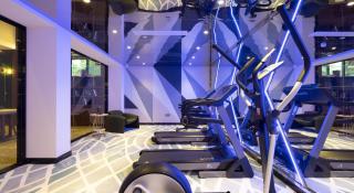 Nost algia S Hotel Hangzhou West Lake & Lingyin Temple 时光漫步S酒店杭州西湖店 Free laundry service, Free fresh ground coffee - 1