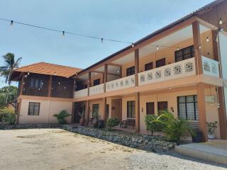 NKS Chalet - Kampung Kuala Besut - 4