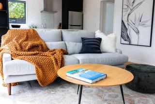 New State Of The Art Sunny Warm free Park - 9