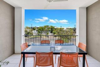 The Loft - Trendy Coastal Charm with Pool - Cairns - 7