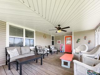 The Sandy Pineapple - Coastal Home STEPS to Beach Pet & Family Friendly! - Saint Joe Beach - 3
