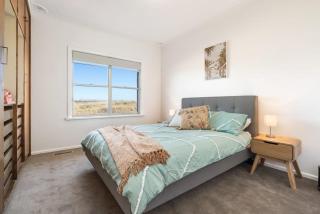 Panoramic Views on Pinnacle - 3 Bedroom Farm Stay - Canobolas - 4