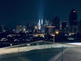 KLCC view luxury suites & KLCC view sky pool at Regalia Residence - 2